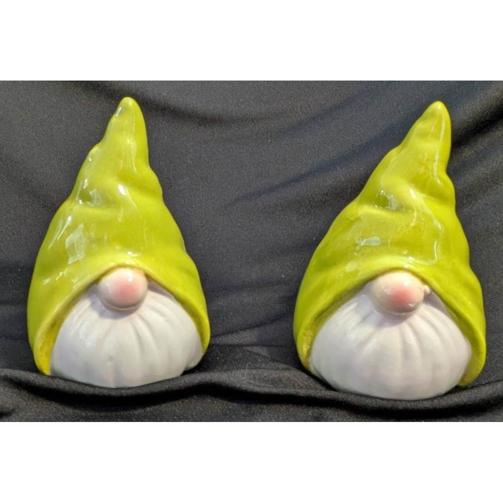 2‎ Small green ceramic Knomes Figurines